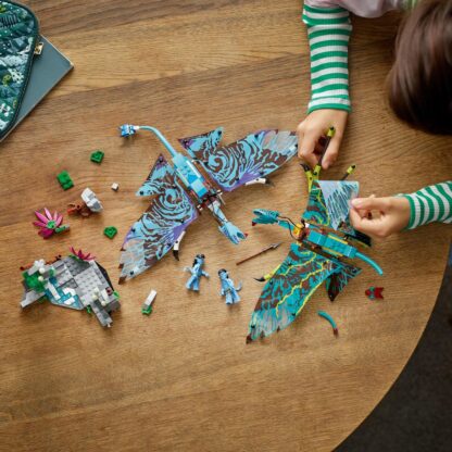 Lego Avatar 75572 Jake ve Neytiri’nin İlk Banshee Uçuşu - Görsel 9