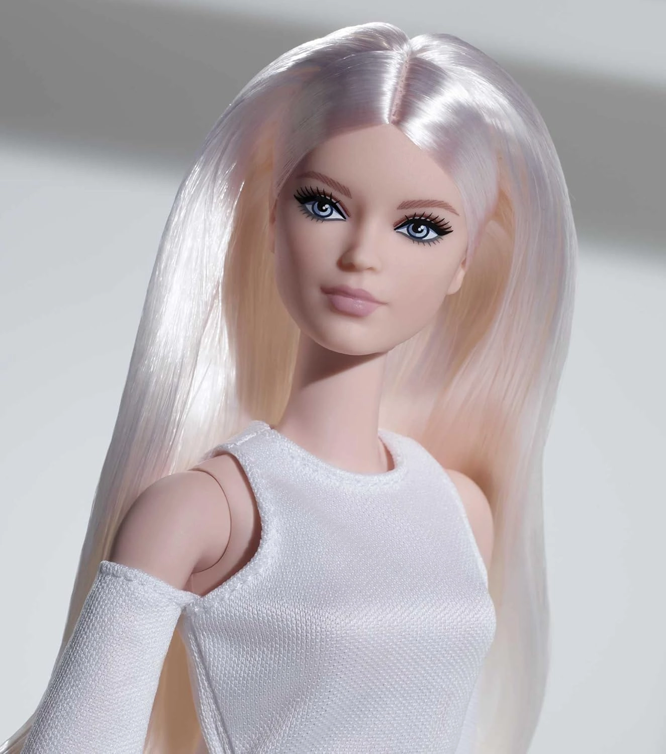 Barbie Signature Looks Victoria (Wave 1 Platin Sarı) - GXB28 - Görsel 5